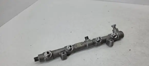 Audi SQ7 Fuel main line pipe 057130090AL
