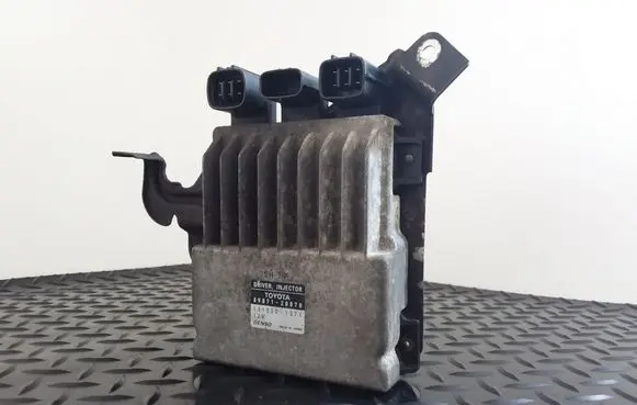 Toyota Avensis T250 Fuel injection control unit/module 8987120070 1310001371