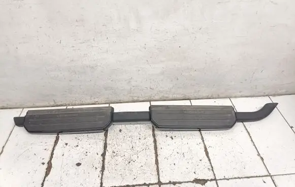 Land Rover Defender Sill L8BM16490C