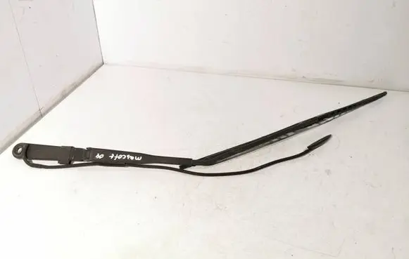 Renault Mascott Front wiper blade arm 80005697
