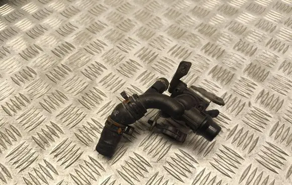 Mercedes-Benz E W212 Coolant heater control valve A65120000