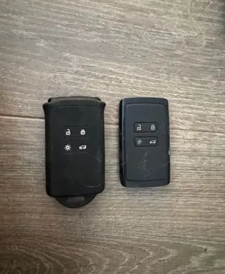 Renault Austral Ignition key/card FEW