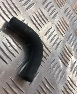 Toyota Avensis T250 Engine coolant pipe/hose