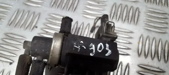 Ford Galaxy Turbo solenoid valve