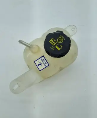 Chrysler Pacifica Coolant expansion tank/reservoir 68237842AC 62541B