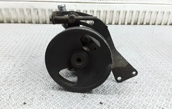 Nissan Almera N16 Power steering pump 7611332111