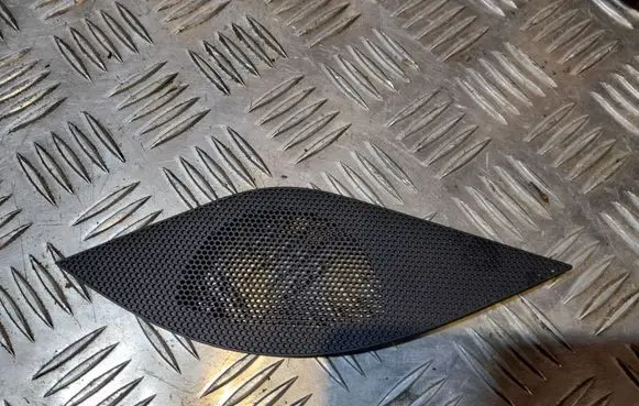 Side speaker trim/cover