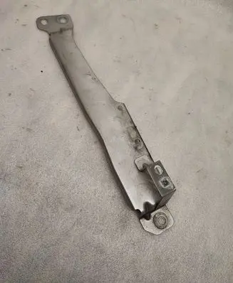 Volvo S60 Fender mounting bracket 31468233