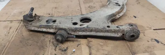 Volkswagen Golf IV Front lower control arm/wishbone