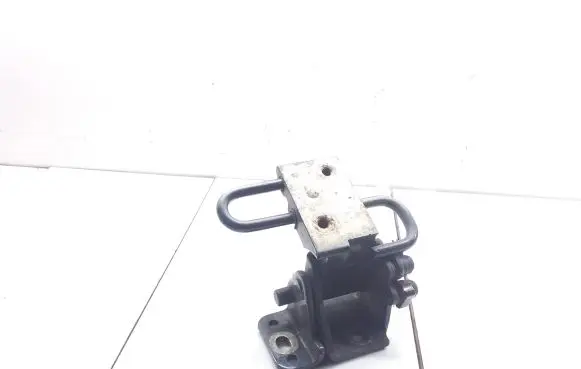 Audi A4 S4 B6 8E 8H Rear door lower hinge 8E0833411