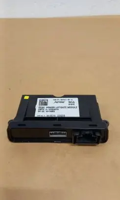 Tesla Model S Tailgate/trunk control unit/module 100751100A 10118083 A0752G01H