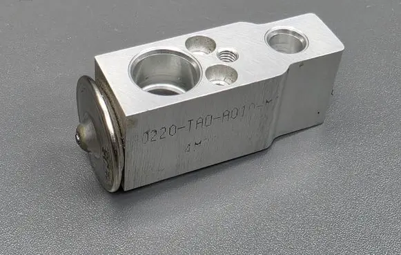 Honda Jazz Air conditioning (A/C) expansion valve A0220TA0A010M1