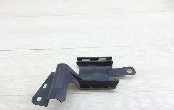 Renault Megane IV Other exterior part 638300353R