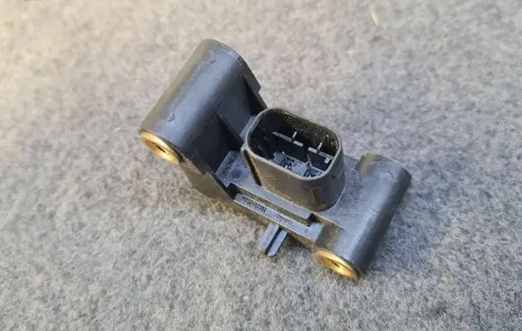 BMW 5 E60 E61 Airbag deployment crash/impact sensor 6977398 251007 001307