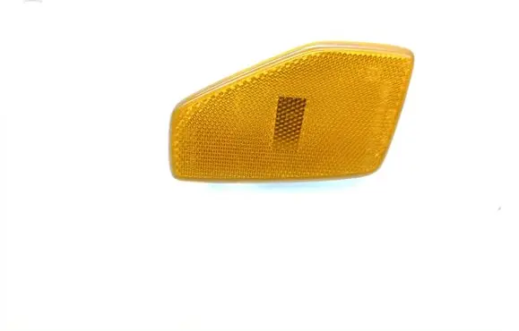 Front fender indicator light