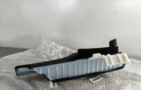 Audi A4 S4 B9 8W (C) pillar trim 8w5867287cxty