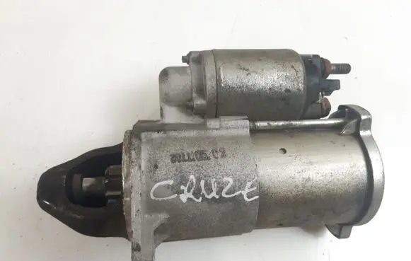 Chevrolet Cruze Starter motor 3110583