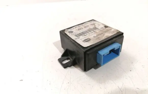 Volkswagen PASSAT B6 Light module LCM 4Z7907357