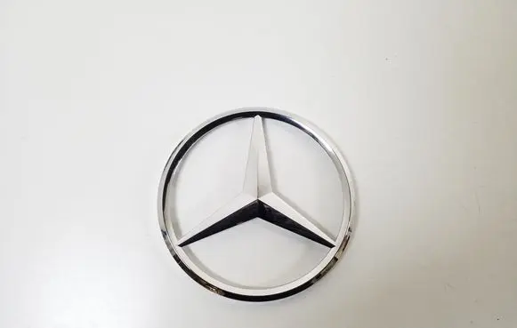 Mercedes-Benz E W238 Manufacturer badge logo/emblem A0998170000