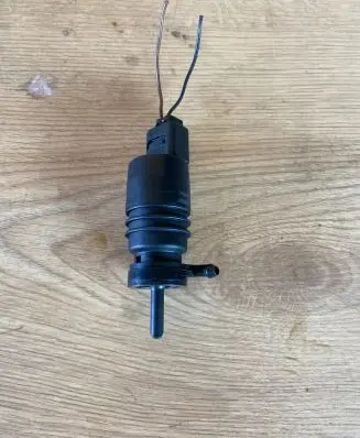 BMW 3 E46 Windscreen/windshield washer pump PA66BGF30