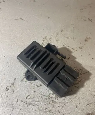 Skoda Fabia Mk3 (NJ) Seat heating relay 6R0959772E 01SW000