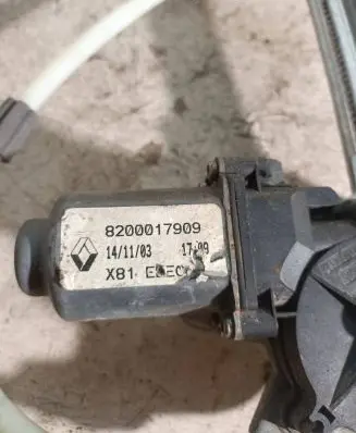 Renault Espace - Grand espace IV Rear door window regulator with motor 8200017909