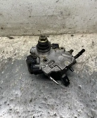 Mercedes-Benz C W204 Fuel injection high pressure pump A6510700701 28252614