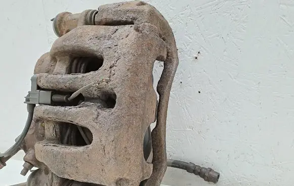Volkswagen Crafter Front brake caliper A9065400334