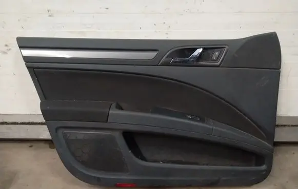 Skoda Superb B6 (3T) Front door card panel trim 3T1867011