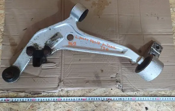 Nissan X-Trail T30 Front control arm