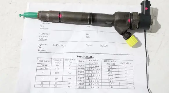 Hyundai i40 Fuel injector 0445110411 338002A800
