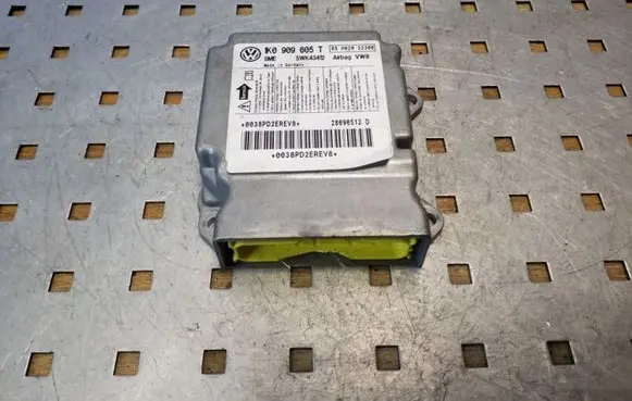 Seat Altea XL Airbag control unit/module 1K0909605T 05H020S2300