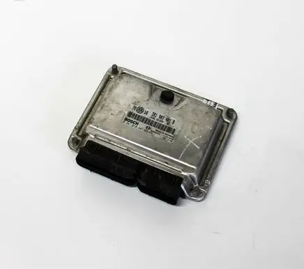 Volkswagen PASSAT B5 Engine control unit/module 3B1907401B