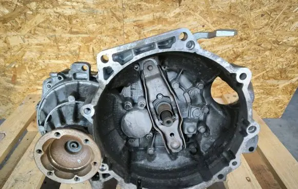 Volkswagen PASSAT B8 Manual 6 speed gearbox PVN