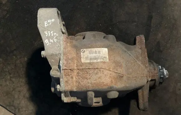 BMW 3 E90 E91 Rear differential 7572054 8910042307860004 EA469346