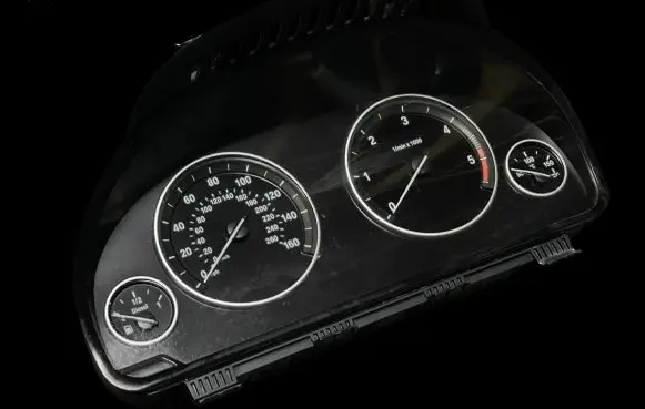 BMW 5 F10 F11 Speedometer (instrument cluster) 25811511 9265181 3000136608