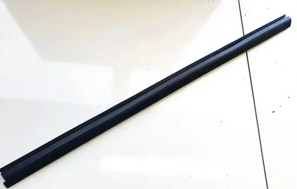 Ford Kuga I Rubber seal rear door 