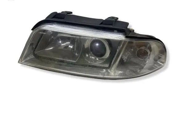 Audi A4 S4 B5 8D Headlight/headlamp 8D0941003AK