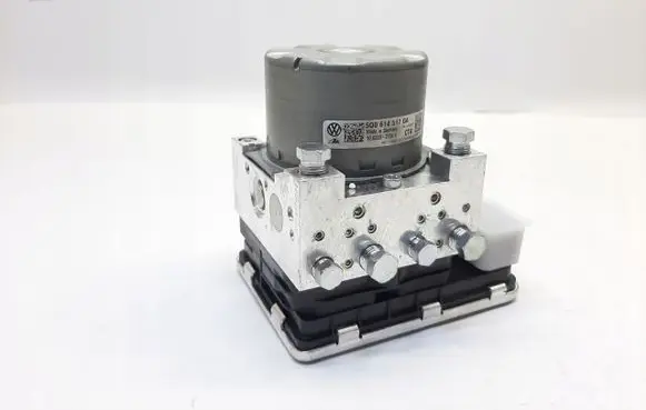 Volkswagen Golf VII ABS Pump 5Q0614517GA