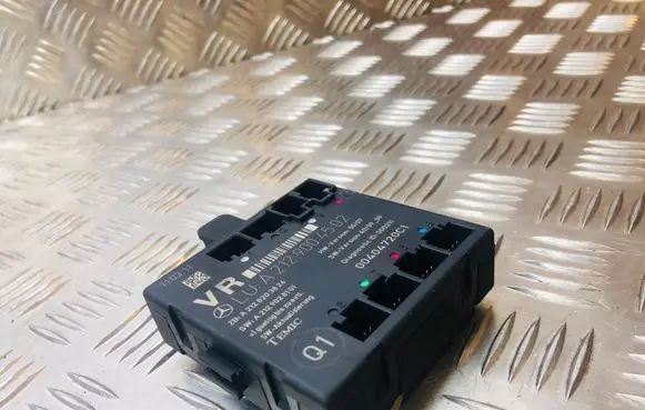 Mercedes-Benz E W212 Door control unit/module A219004502