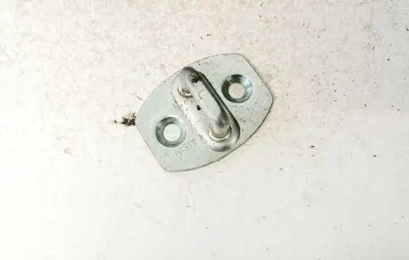 Toyota Corolla E120 E130 Front door lock loop/hook striker 