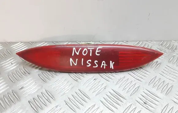 Nissan Note (E11) Third/center stoplight