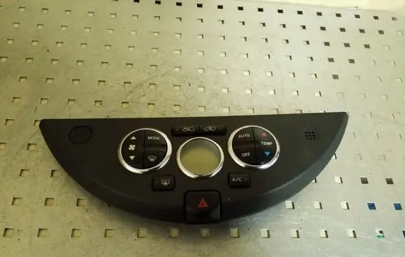 Nissan Note (E11) Climate control unit 275009U00A