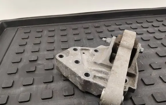 Land Rover Evoque I Engine mounting bracket Ej326p096aa