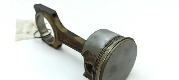 Jaguar XJ X308 Piston with connecting rod