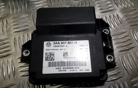 Volkswagen PASSAT B7 Hand brake control module 3AA907801H
