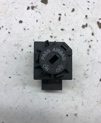 Mitsubishi Colt Passenger airbag on/off switch MN108502