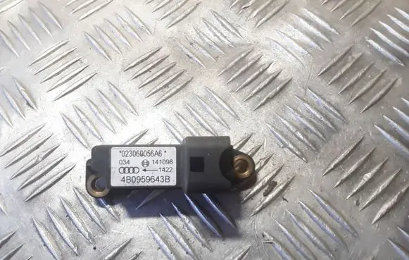Audi A6 S6 C5 4B Airbag deployment crash/impact sensor 4B0959643B