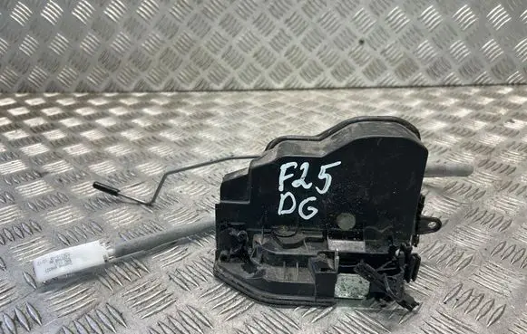 BMW X3 F25 Rear door lock 7318414