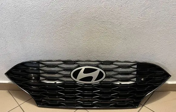 Hyundai i30 Front bumper upper radiator grill 86366G4900